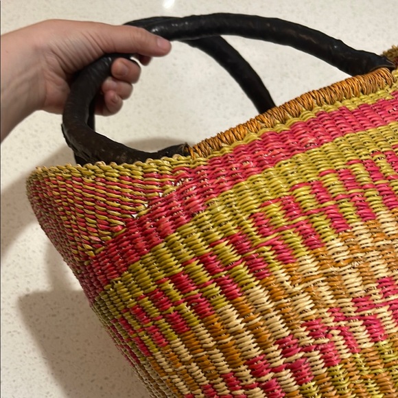 African woven foraging/harvest basket - Picture 3 of 6